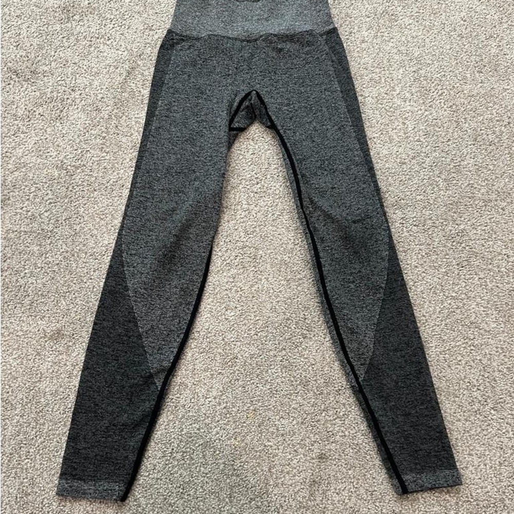 Pink brand leggings
